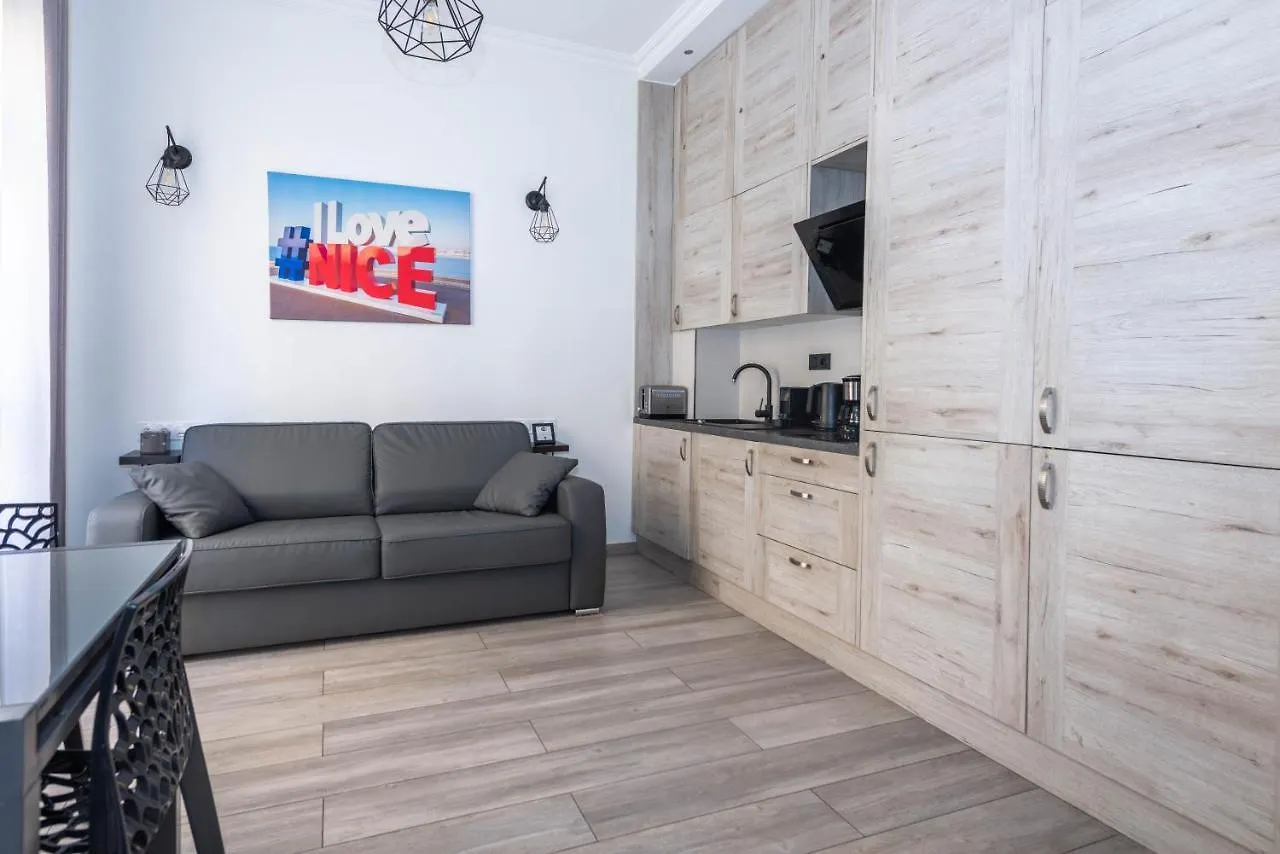 Nice Centre Flat - Modern, Quiet&Brand New Apartment